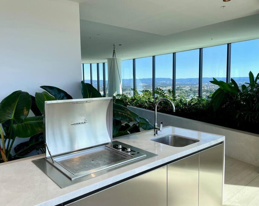 New Impressive 180° River View 1 Bed Apt With Pool 47F Apartment Gold Coast Exterior photo