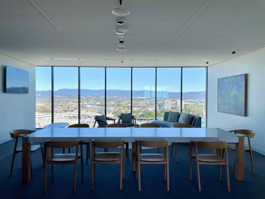 New Impressive 180° River View 1 Bed Apt With Pool 47F Apartment Gold Coast Exterior photo