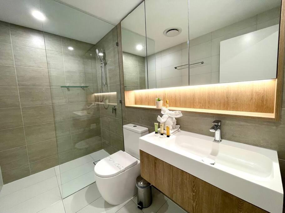 New Impressive 180° River View 1 Bed Apt With Pool 47F Apartment Gold Coast Exterior photo